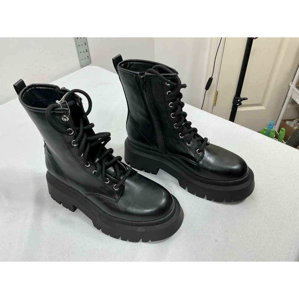 Womans NWT NOBO Platform Combat Boots 8.5 Black Lace Up Side Zip